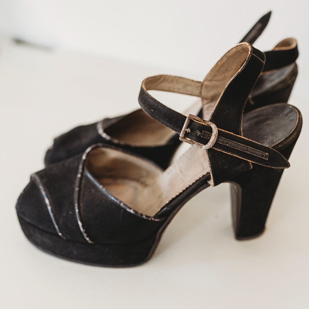 Vintage Black 1940s Shoes Peep Toe Platforms Sling Backs Pin Up Sexy Heels Dance